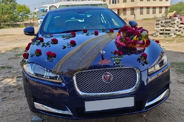 Luxury vintage Wedding Car Rental Ahmedabad